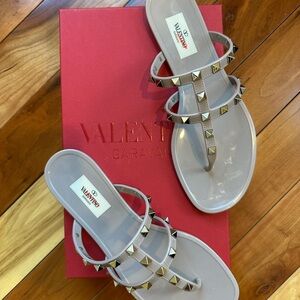 Valentino Women's PVC Rockstud Thong Beige-Gray Studded Sandals